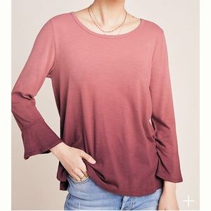 T.La bell-sleeves blouse